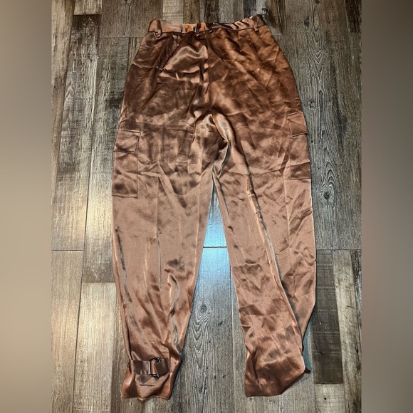 Babaton Refined Satin Cargo Pant in Copper Size 4 - Picture 7 of 8